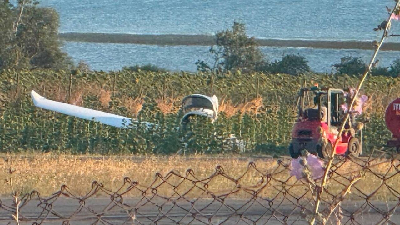 Özel uçuş okuluna ait eğitim uçağı pistten çıktı: Pilot öğrenci yaralandı